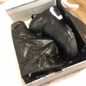 Jordan retro 6 ‘Black Cats’ size.9